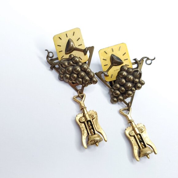 Wine Lovers Dangle Earrings Glasses Grapes Cork Remover Bottle Opener - Picture 1 of 2